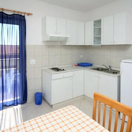 公寓 With Wifi Seget Vranjica, - 4870 特罗吉尔